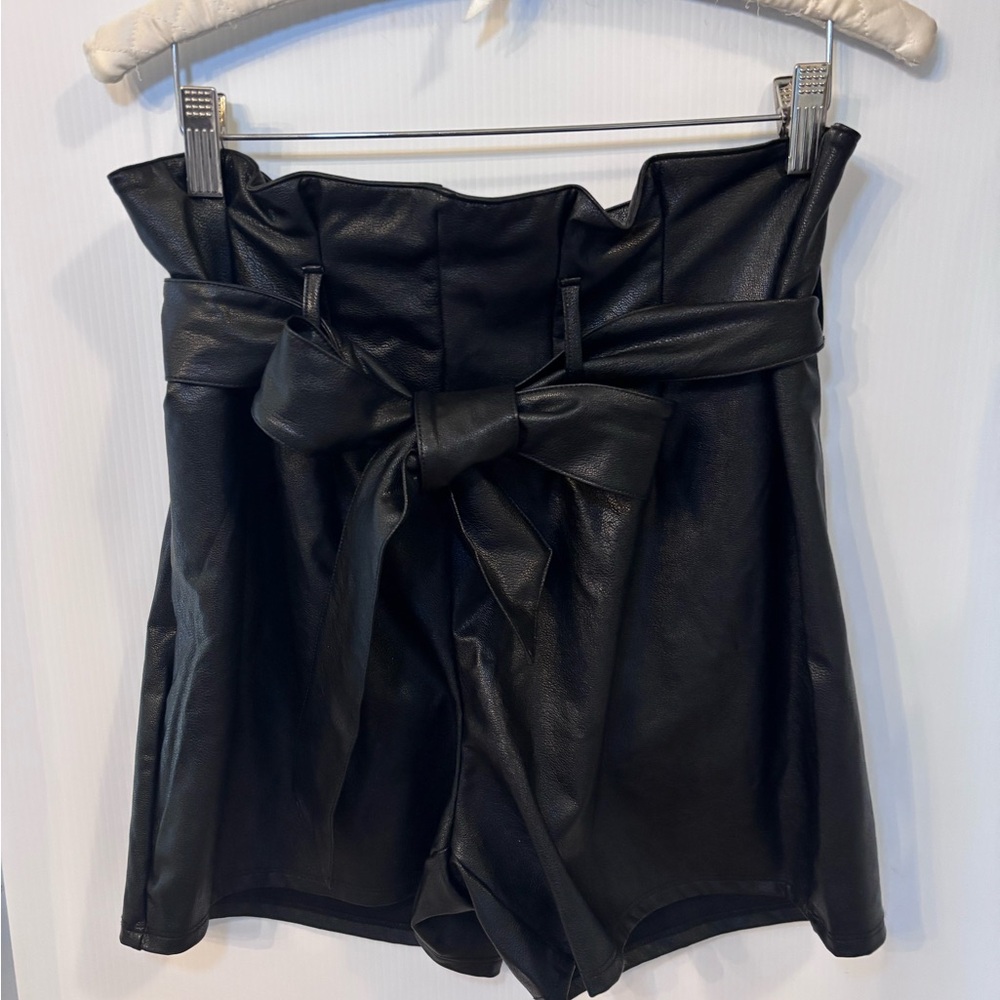 Commando Black Faux Leather Paperbag High Waist Shorts SZ M Dark Femme Goth
